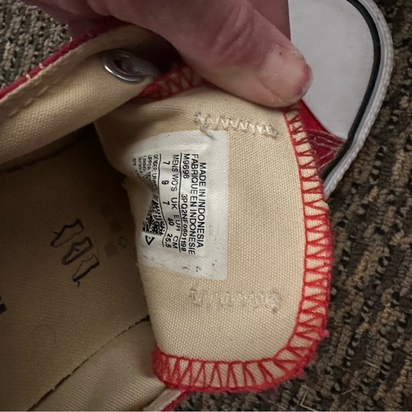 Converse Chuck Taylor All Star Red Low Top Sneakers sz W 9 M 7 Classic Canvas - Picture 4 of 8